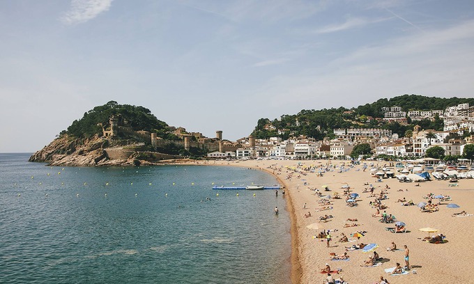 Tossa de Mar House | Hostal Mediterráneo