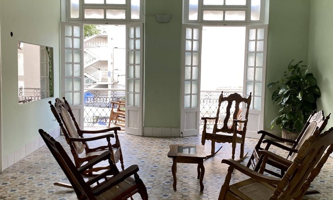 Old Havana House | Hostal Obispo 411