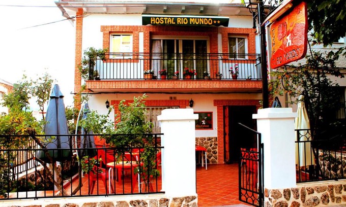 Riopar House | Hostal Río Mundo