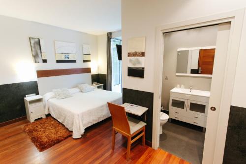 Gros House | Hostal San Sebastian Centro