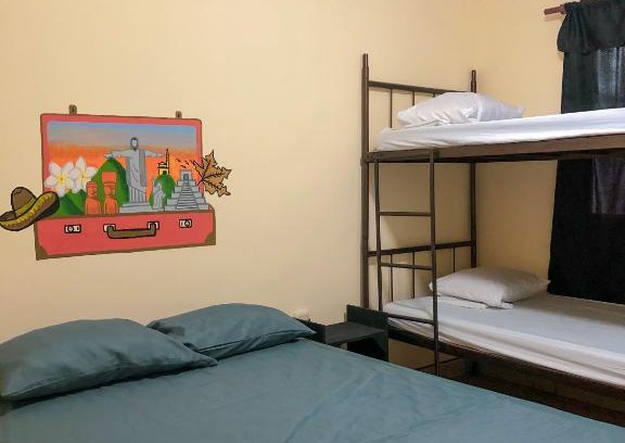 Leon House | Hostal Sin Fronteras