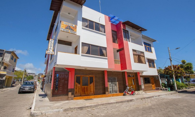 Puerto Baquerizo Moreno Hotel | Hostal Tongo Reef