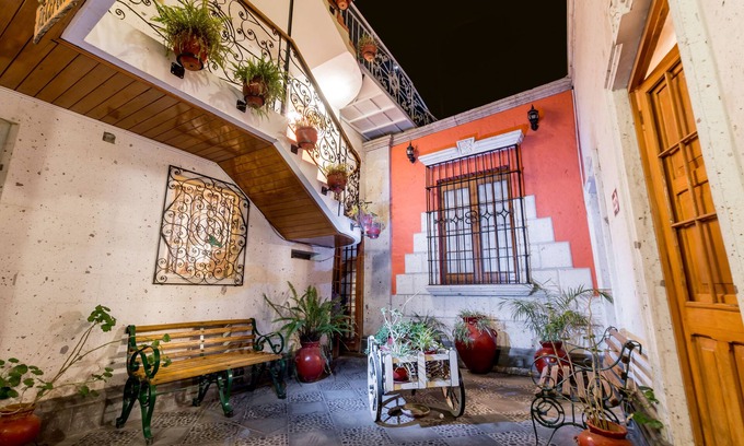 Historical Center Hotel | Hostal Villa Sillar