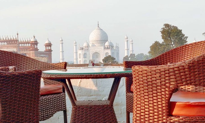 Taj Ganj Hostel | Hostel ∙ 8 guests