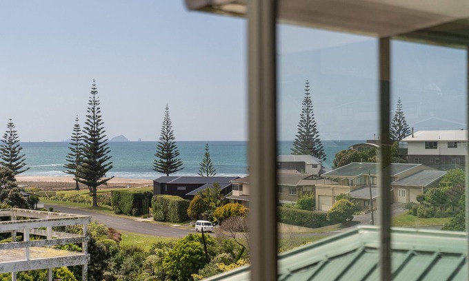 Onemana House | Hosts on the Coast Oarsome in Onemana