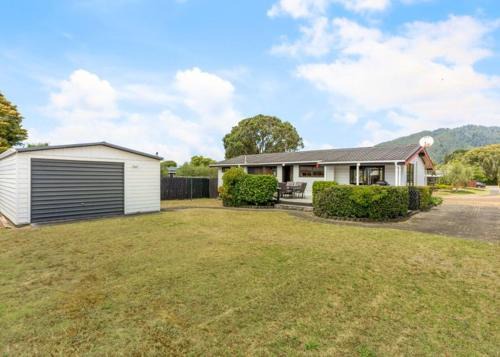 Pauanui House | Hosts on the Coast Park & Play