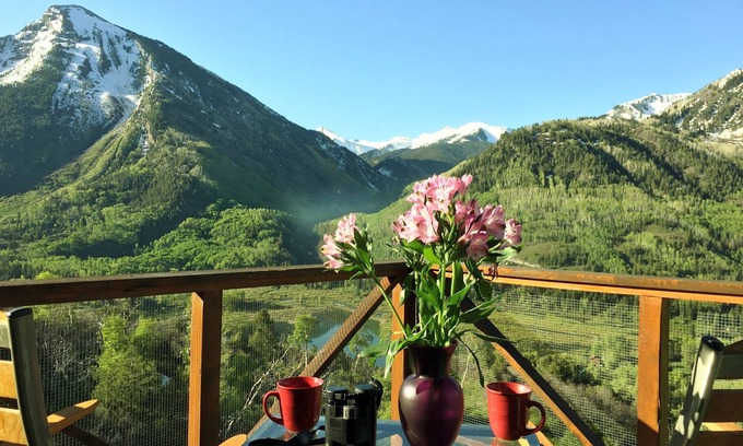 Marble Cabin | Hot Deal Season ,Every window is a masterpiece. Lake, mountain,sky viewing.Hike,