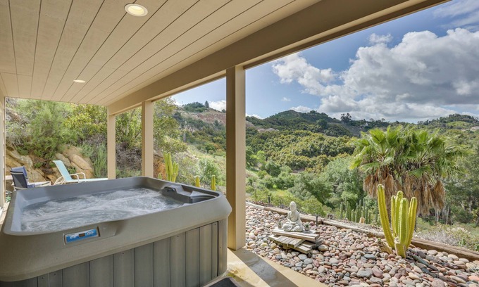 Rainbow CDP House | Hot Tub + Balcony: Rainbow Retreat Near Wineries!