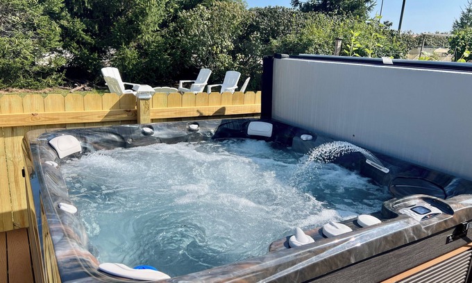 Michigan City House | HOT TUB/CLOSE TO DUNES