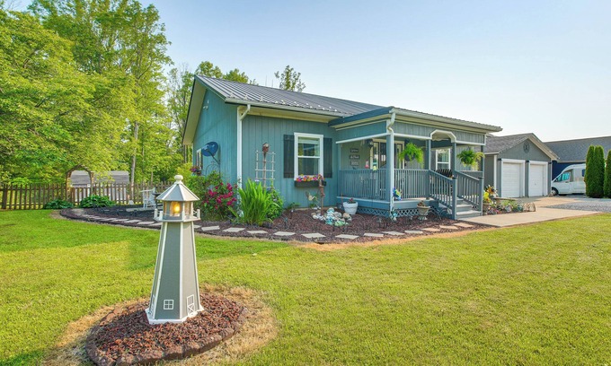 Rockbridge Cottage | Hot Tub & Fire Pit: Rockbridge Getaway!
