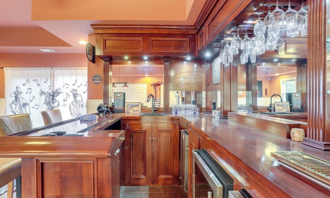 Dawsonville House | Hot Tub + Fire Pit: Spacious Home Near Lake Lanier