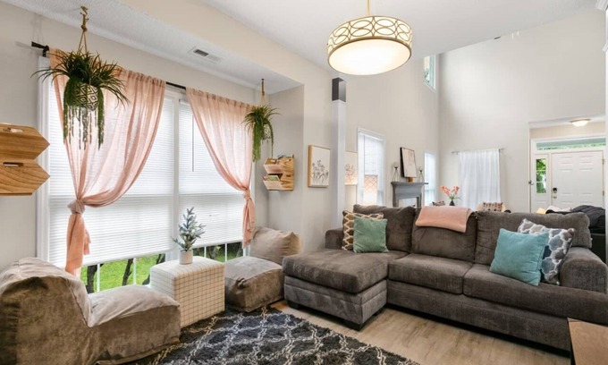 North Raleigh House | ☆ Hot Tub! Game Space! Fenced In Yard ☆