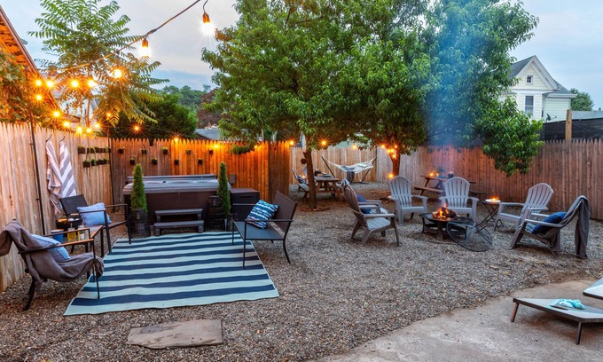 Kingston House | Hot Tub - Hammock- Games - Grill - Large Colonial
