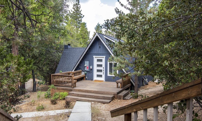 Pine Cove House | Hot Tub Hideaway