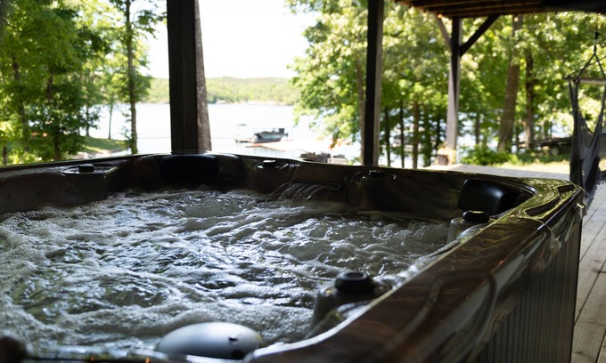 Jasper House | Hot Tub! Lakefront Home - Fire Pit, Kayaks, & Two-Story Dock