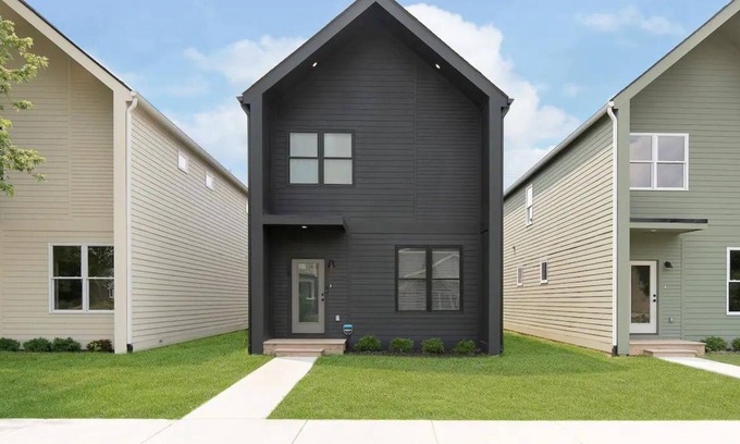Fall Creek Place House | Hot Tub! Near Downtown!