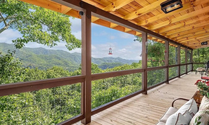 Cranberry Falls Cabin | Hot tub, theater room w/100" tv, views, firepit, 3 king beds, porch perfection!