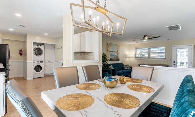 Bayview House | Hot Tub + Walk to Beach! Fully Updated!