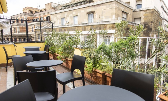 Rione II Trevi Hotel | Hotel 53 Cinquantatre