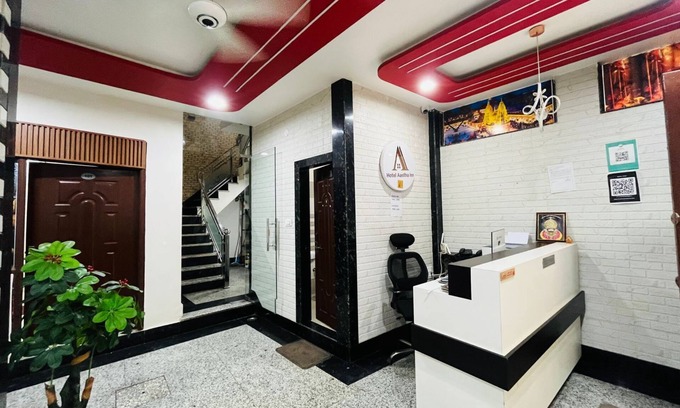 Varanasi Hotel | Hotel Aastha Inn