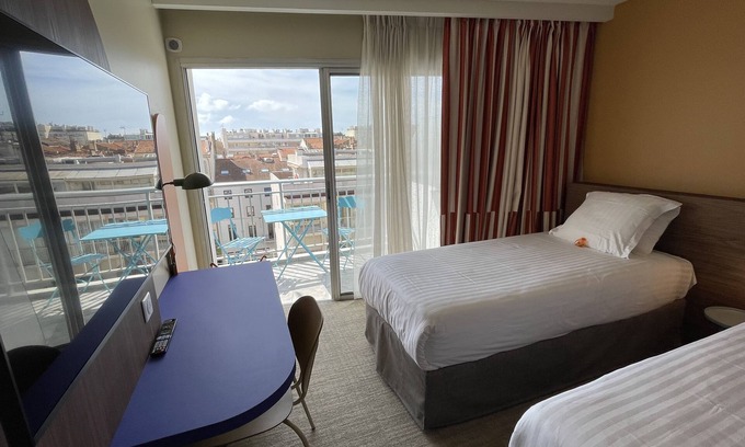 Cannes City Centre Hotel | Hotel Abrial