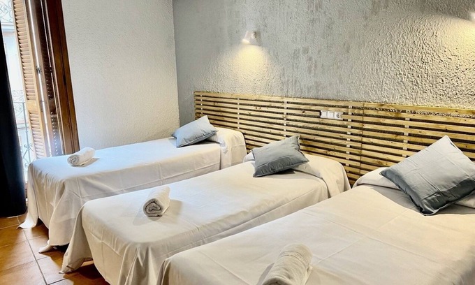 Jaca Hotel | Hotel Acebo Plaza Mayor