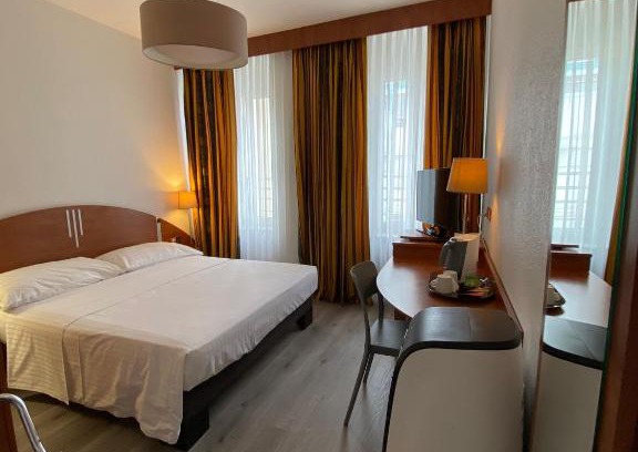 Downtown Geneva Hotel | Hotel Admiral