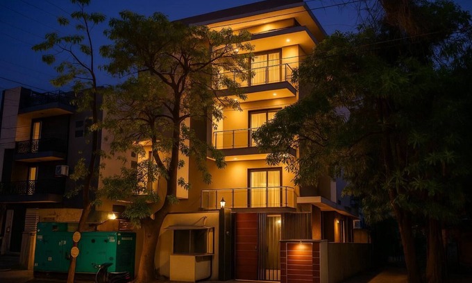 Noida Hotel | Hotel Admire Inn Noida Sector 50