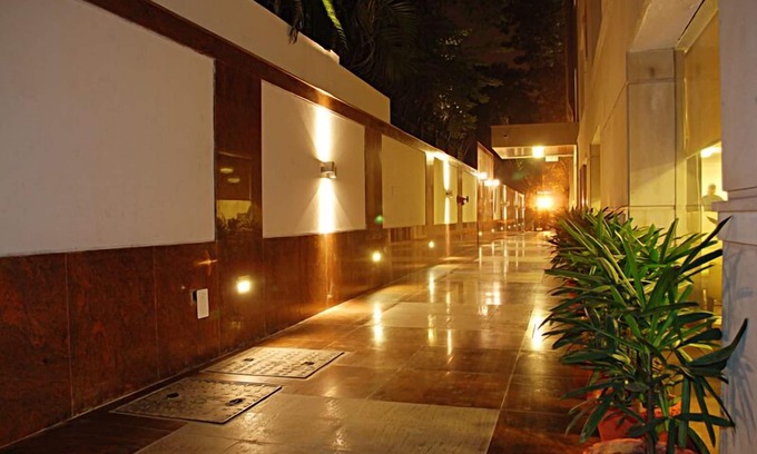 Greater Kailash Hotel | Hotel Africa Avenue G K 1