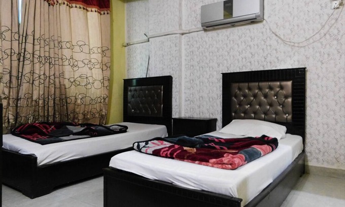 G-8 Sector Hotel | Hotel Al Feroz