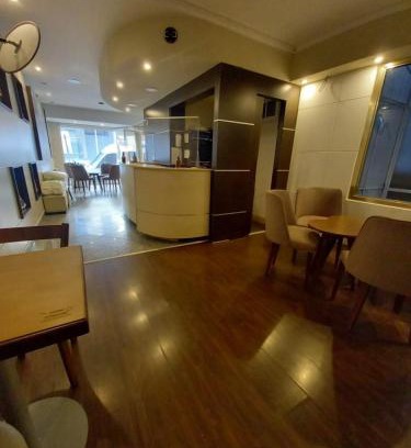 La Perla Hotel | Hotel Albamar
