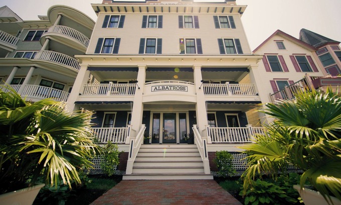 Ocean Grove Hotel | Hotel Albatross