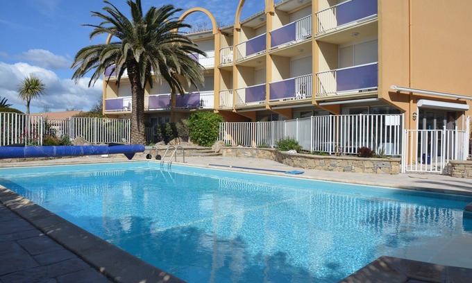 Valras-Plage Hotel | Hotel Albizzia