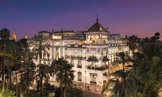 Santa Cruz Hotel | Hotel Alfonso XIII, a Luxury Collection Hotel, Seville