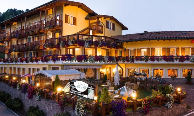 Moena Hotel | Hotel Alle Alpi