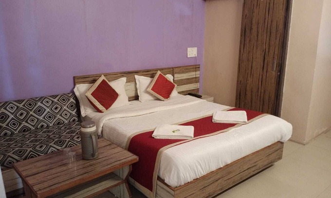 Mount Abu Hotel | Hotel Always Welcome