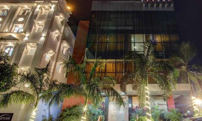 Gomti Nagar Hotel | Hotel Amanda