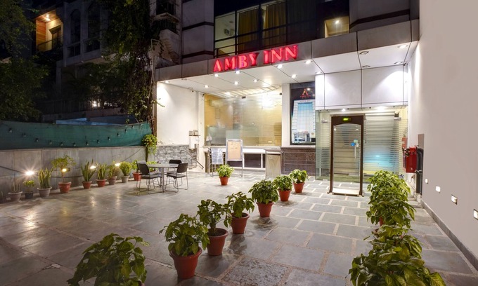 Lajpat Nagar Hotel | Hotel Amby Inn