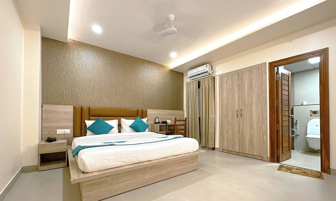 Varanasi Hotel | Hotel Ananda Kashi
