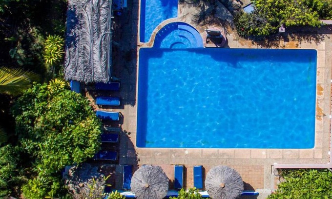 Brisas de Zicatela Hotel | Hotel Arcoiris