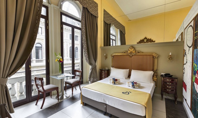 Historical Center Hotel | Hotel Art Resort Galleria Umberto