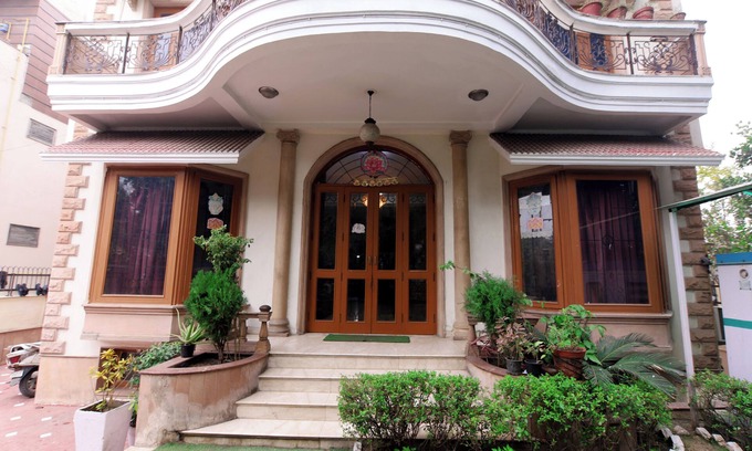Noida House | Hotel Ashray Noida