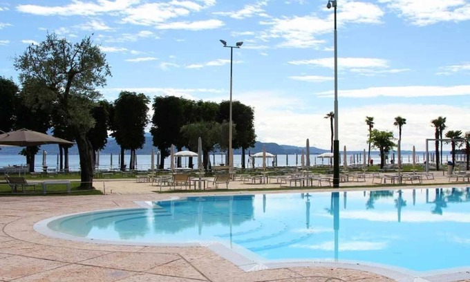 Gardone Riviera Hotel | Hotel Atelier Gardone Riviera & Beach