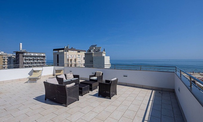 Fogliano Marina Hotel | Hotel Avana