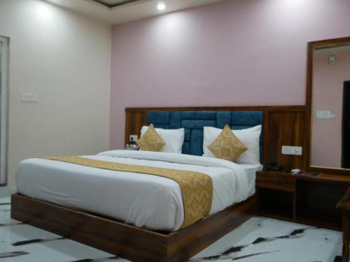 Varanasi Hotel | Hotel Ayushman Inn