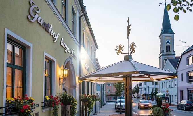 Osterhofen Hotel | Hotel bayrischer Löwe