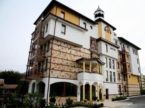 Saints Constantine and Helena Hotel | Hotel Hanat