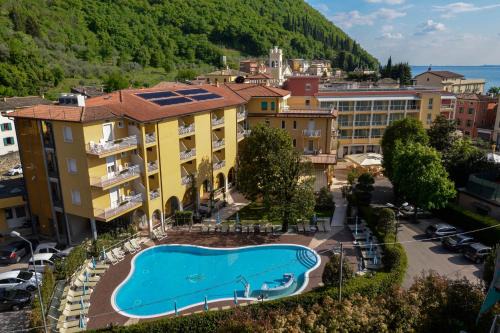Garda Hotel | Hotel Bisesti *S