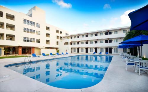 Downtown Cancun Hotel | Hotel Bonampak