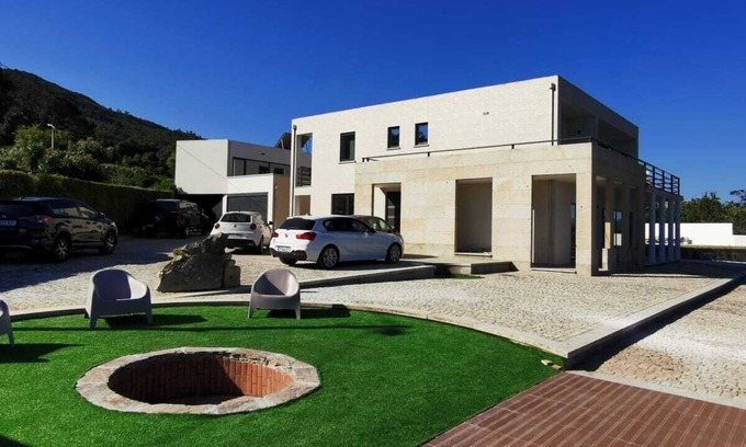 Lanhelas House | Hotel Boutique Bela Vista só Para Você e sua Família